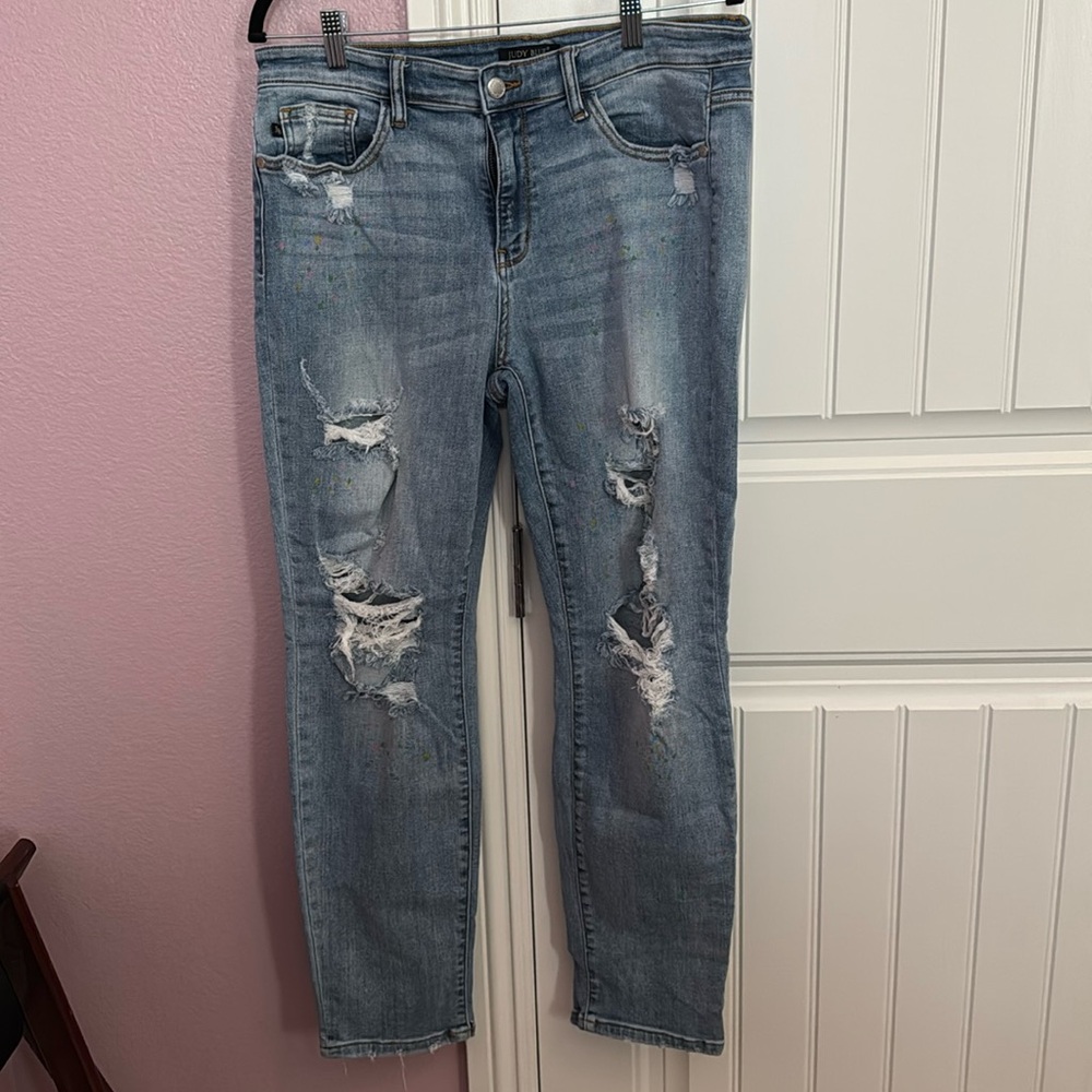 Judy Blue distressed jeans.